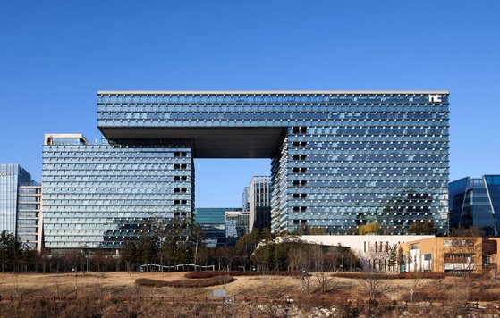 ▲ 엔씨소프트가 가족경영 체제를 정리하고 조직 개편에 나섰다. ⓒ 엔씨소프트