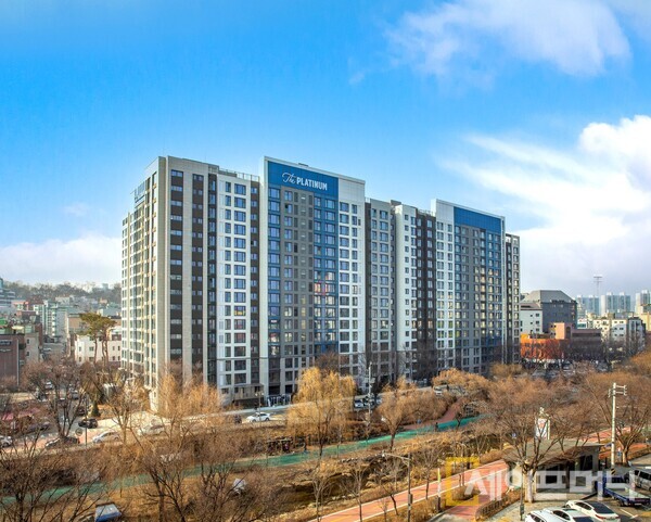 ▲ 서울 송파구 오금아남아파트가 지역 최초 리모델링 아파트 단지로 재탄생했다. ⓒ 쌍용건설