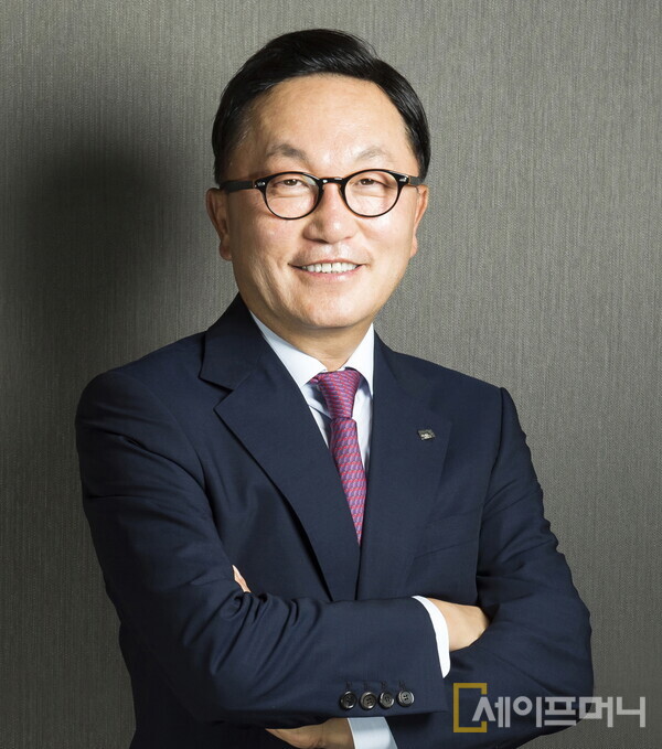 ▲ 박현주 미래에셋그룹 회장이 미래에셋자산운용 지난해 배당금을 올해 전액 기부한다. ⓒ 미래에셋그룹