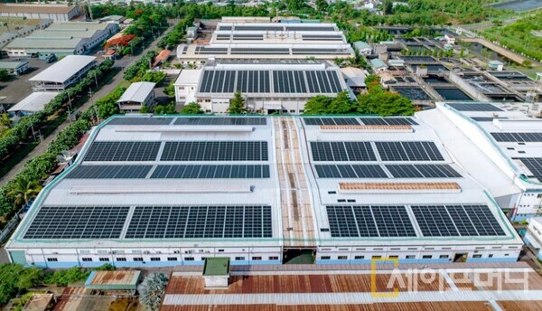 ▲ SK에코플랜트가 베트남 삼일 비나 공장에 설치한 지붕 태양광. ⓒ SK에코플랜트
