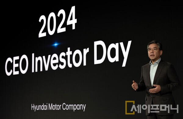 ▲ 장재훈 현대차 사장이 CEO 인베스터 데이에서 발표하고 있다. ⓒ 현대차