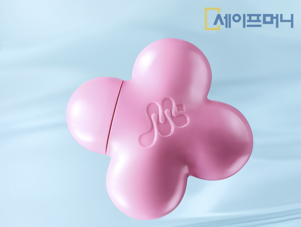 ▲ 아모레퍼시픽 마몽드가 출시한 플로라 글로우 로즈 틴티드 선세럼. ⓒ 아모레퍼시픽