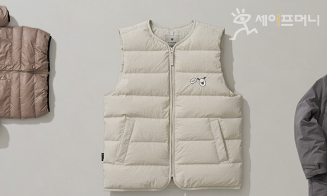 ▲ 현대백화점이 고객 기부 패딩으로 제작한 흰디 업사이클 패딩조끼. ⓒ 현대백화점